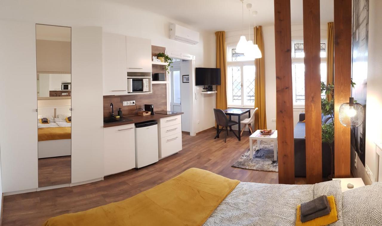 Downtown Station Apartment Budapest Eksteriør billede
